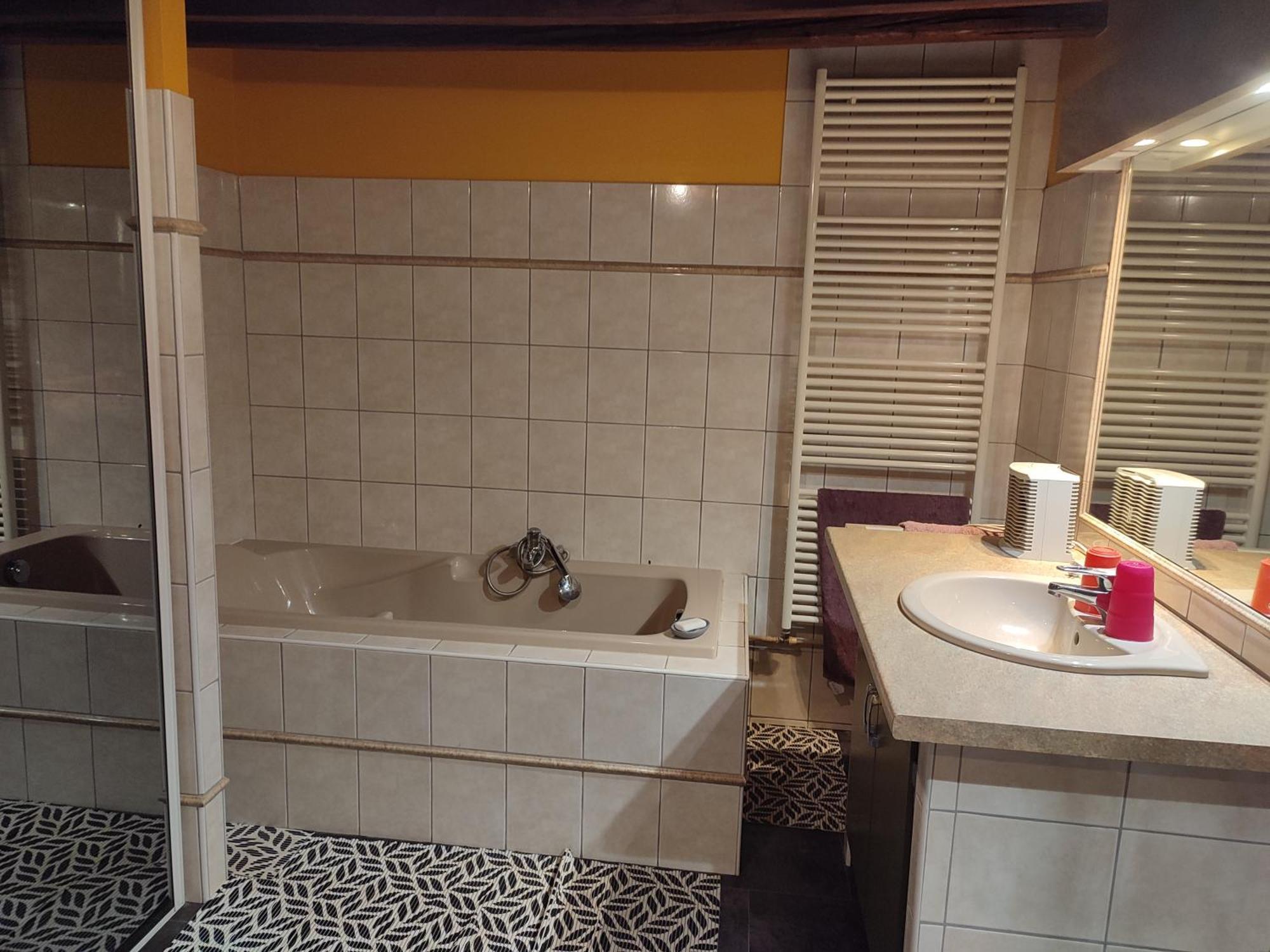 Maison De Caractere Le Rouchassier Saint-Laurent-du-Cros Bagian luar foto